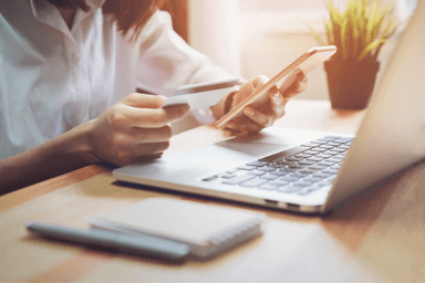 Online Business Cards vs. Traditional Printing: Which Is Better for Your Business